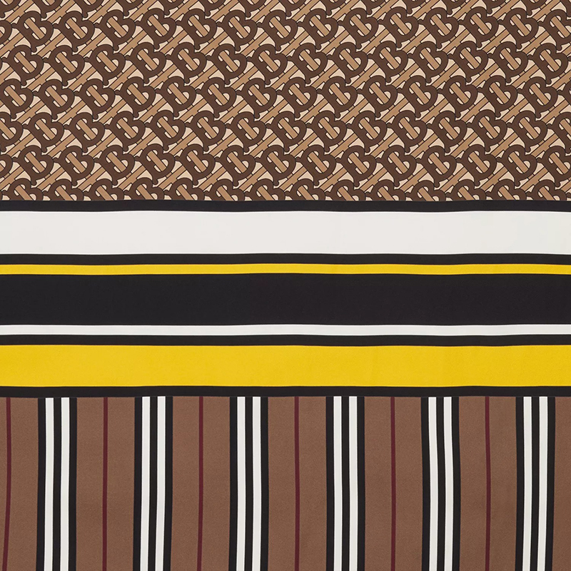 搭配专属标识图案,标志性条纹与 vintage 格纹印花,诠释品牌经典设计.