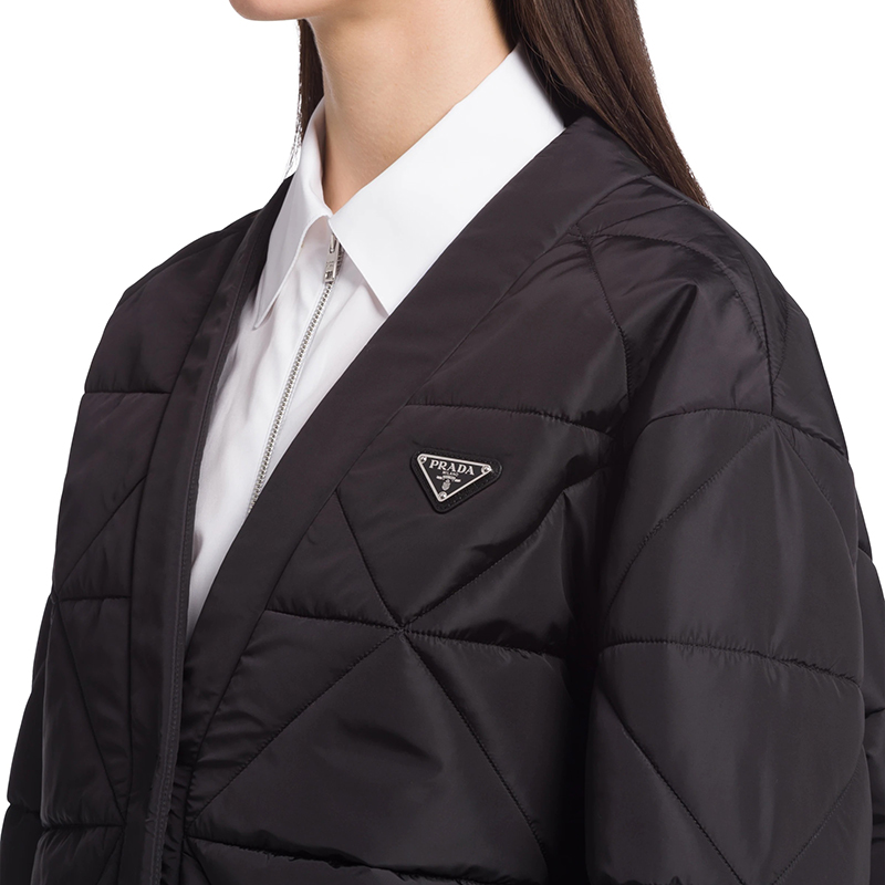 【包税】prada/普拉达 21年秋冬新款 女士黑色再生尼龙直筒外套291967