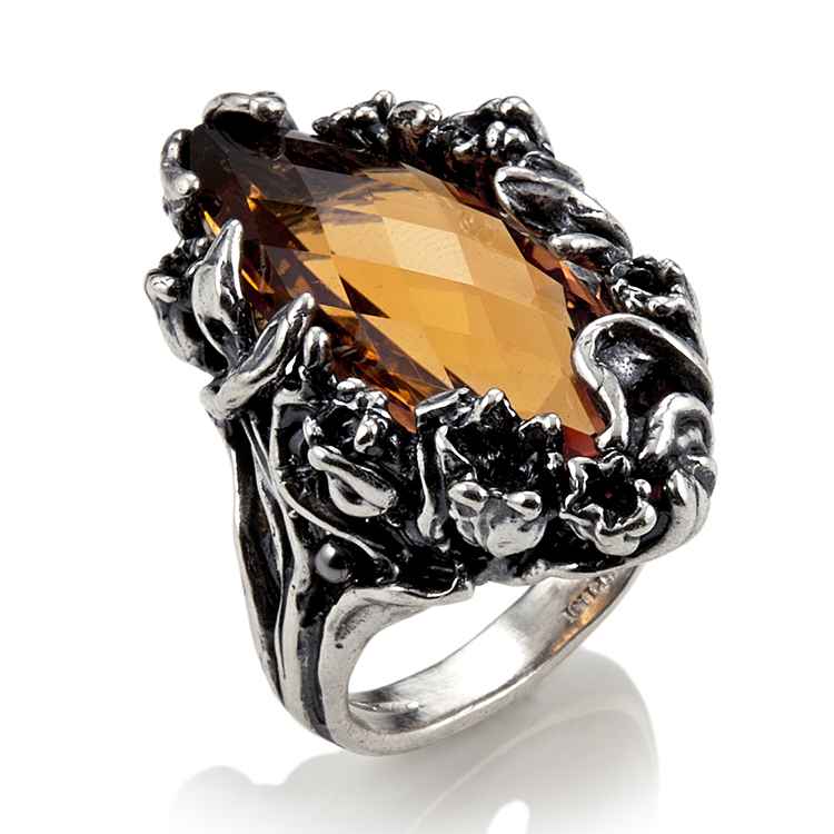 giovanni raspini【navette collection】 高贵闪亮郁金香戒指 9283