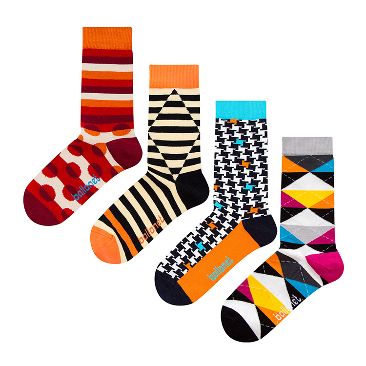ballonet socks 彩色男袜四双套装41-46码 袜子 棉袜 彩色条纹 花色