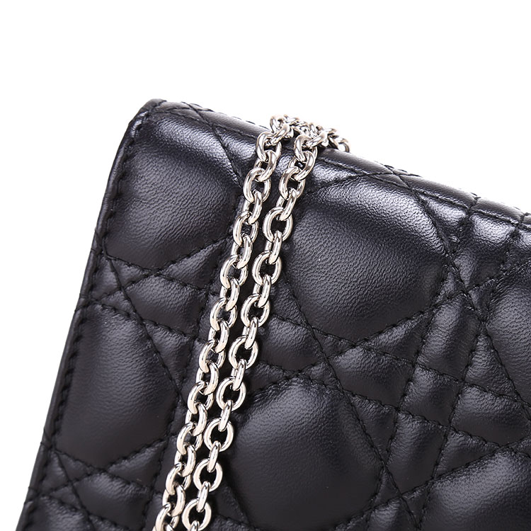 dior(迪奥) 黑色皮质链条手拿包