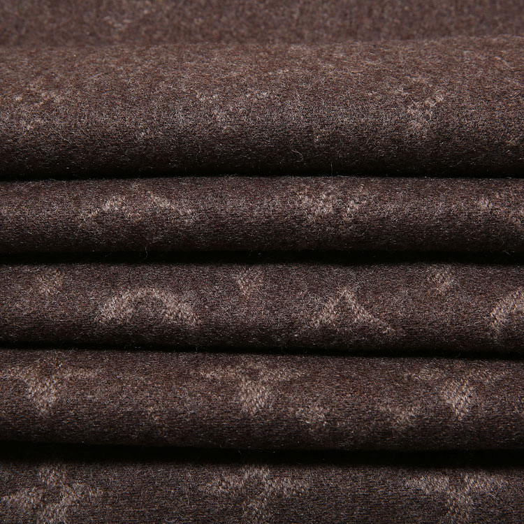 louis vuitton(路易威登) 榛子色monogram gradient 围巾