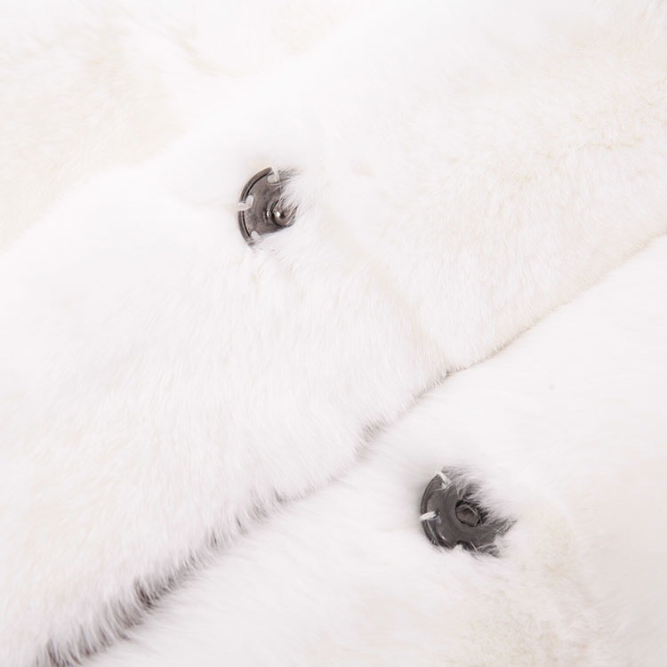 六度皮草女士皮草/兔毛大衣