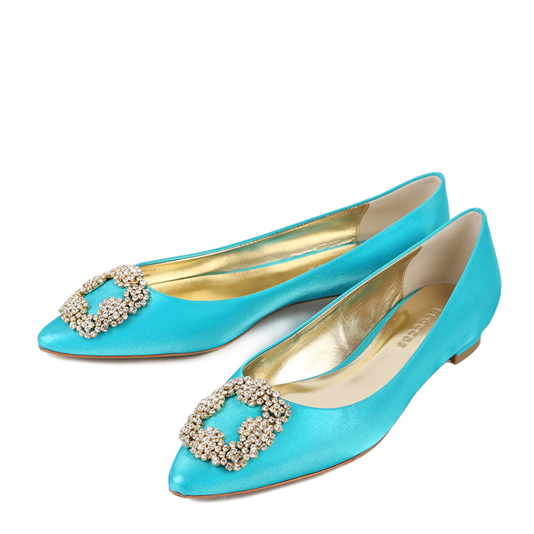 5是blocco5旗下的年轻副牌,由欧洲设计师团队打造的国际二线品牌