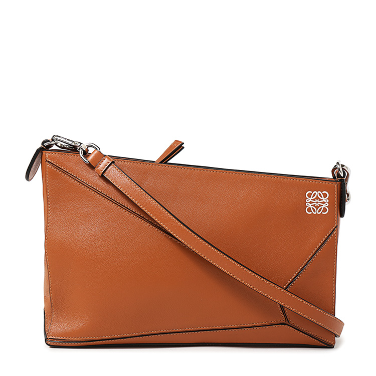 loewe(罗意威) 棕褐色皮质手包puzzle pouch