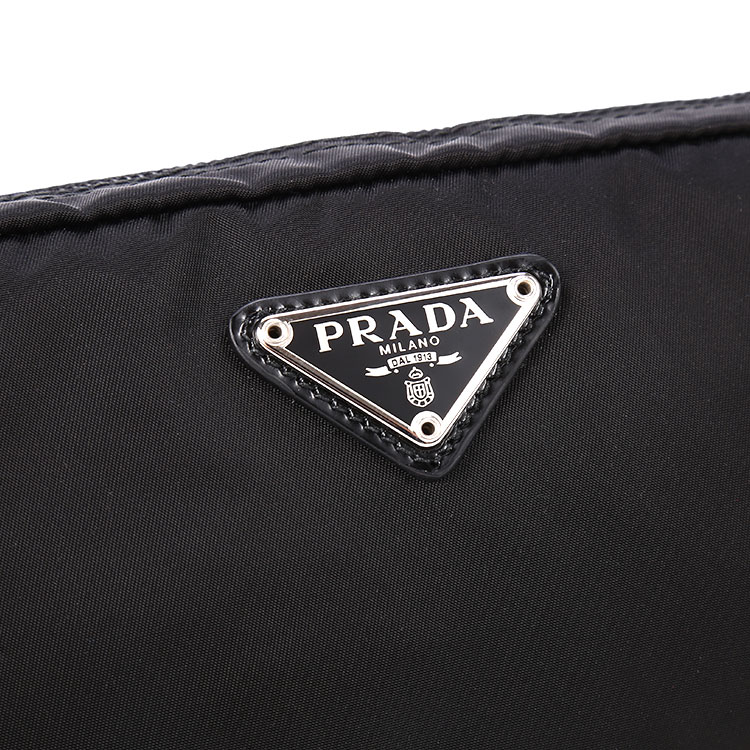 prada(普拉达) 黑色尼龙化妆包