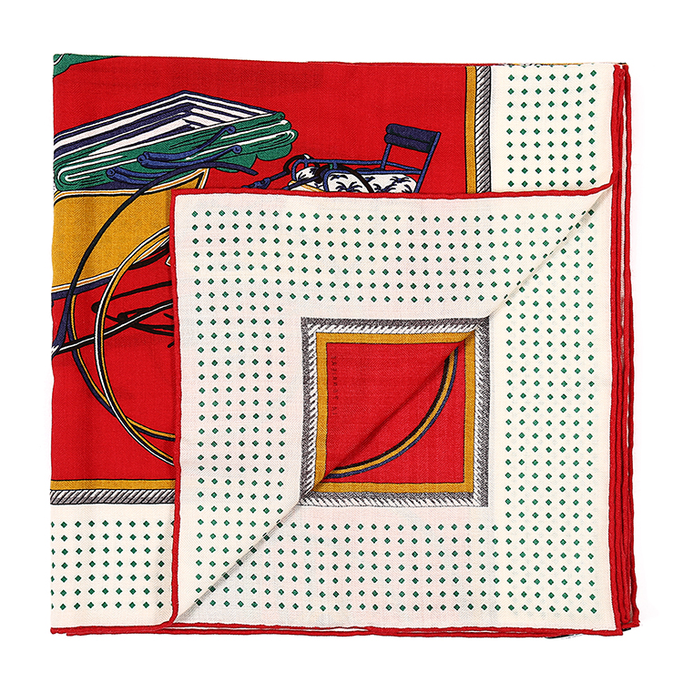 hermes爱马仕红底绿色方块边马车图案羊绒桑蚕丝围巾140140