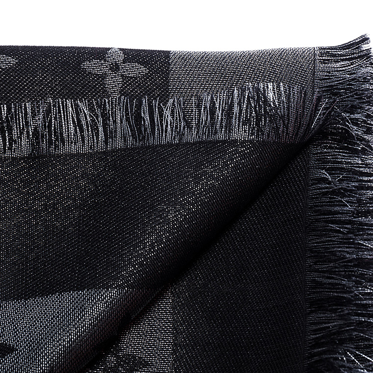 louis vuitton(路易威登) 黑灰logo桑蚕丝/羊毛围巾 142.5*142.5cm