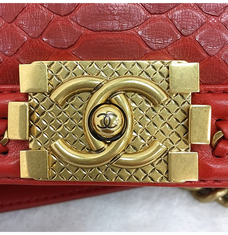 chanel(香奈儿) 砖红色蟒蛇皮leboy单肩包