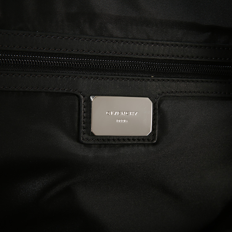 givenchy(纪梵希) 黑色帆布鲨鱼图案双肩包