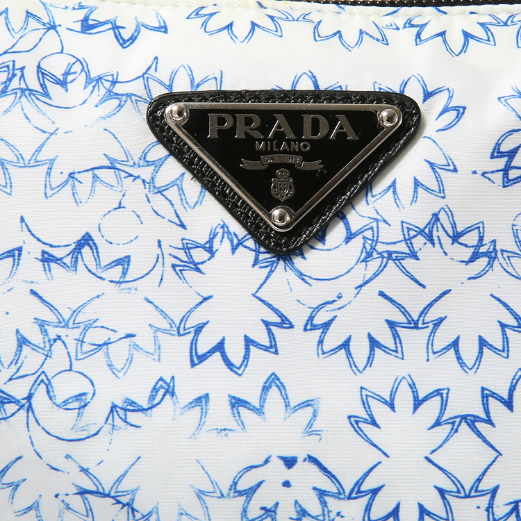prada(普拉达) 白色底蓝花图案尼龙两用包