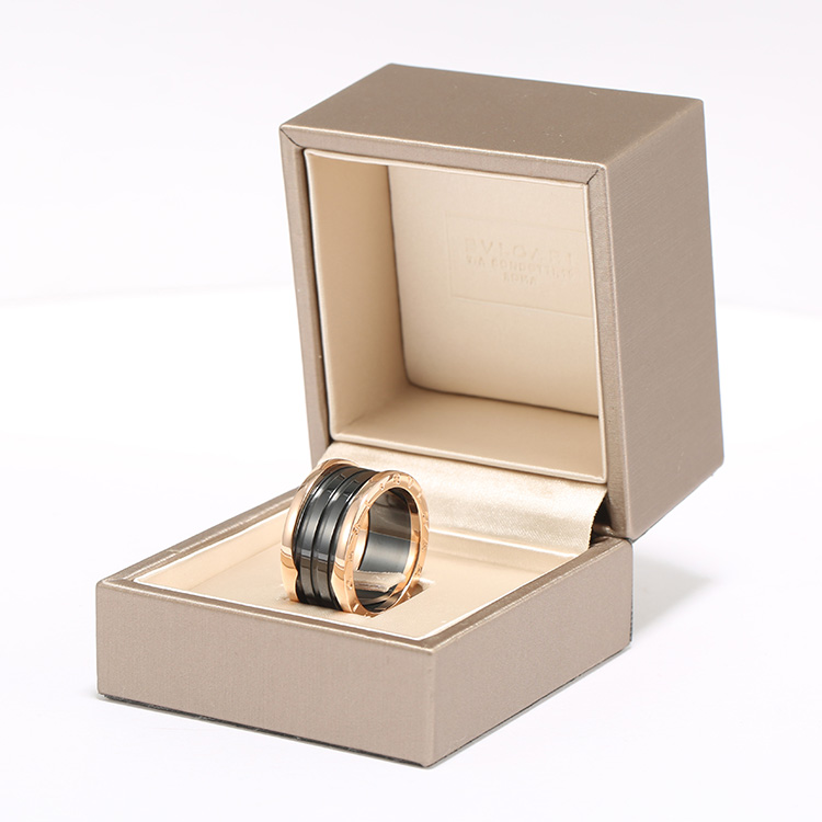 bvlgari(宝格丽) b.zero1系列18k玫瑰金黑陶瓷戒指62
