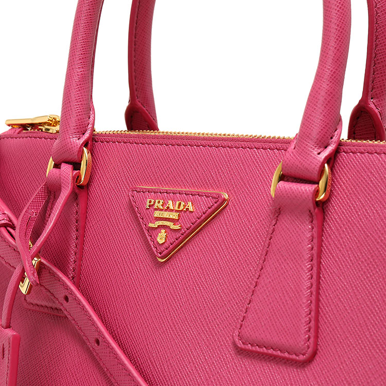 prada(普拉达) 枚粉色皮质杀手两用包