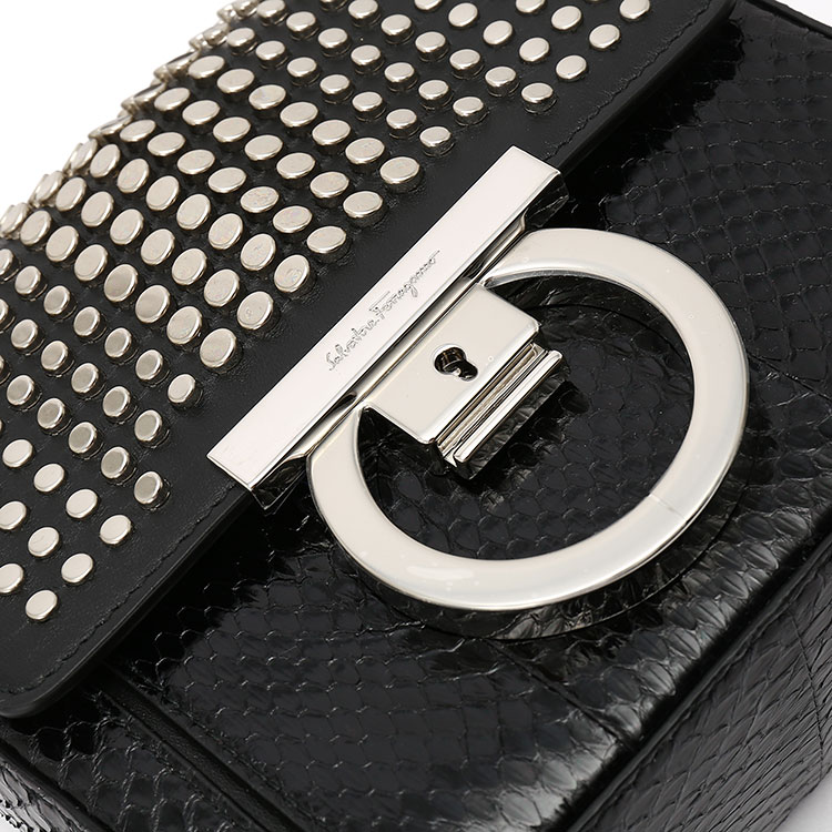 salvatore ferragamo/菲拉格慕 混色 女士斜挎包 691155-21h082-lock