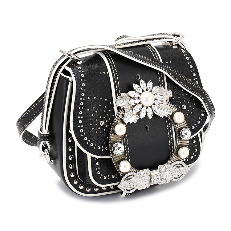 miumiu(缪缪)#黑色皮质水钻装饰女士斜挎包