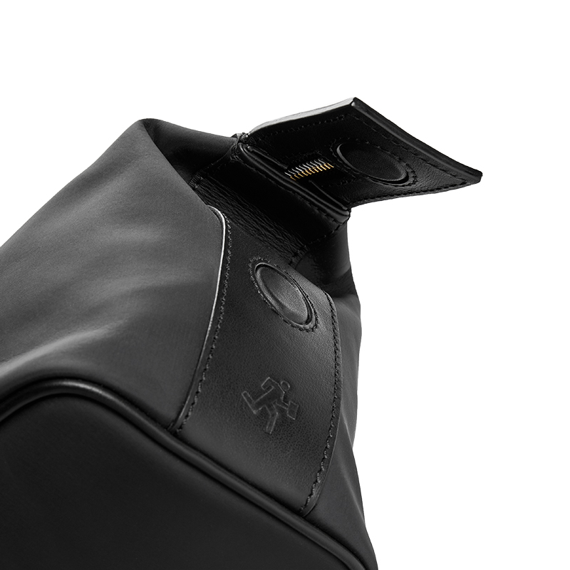 want les essentiels kenyatta意大利尼龙化妆包/洗漱包 黑色男女适用