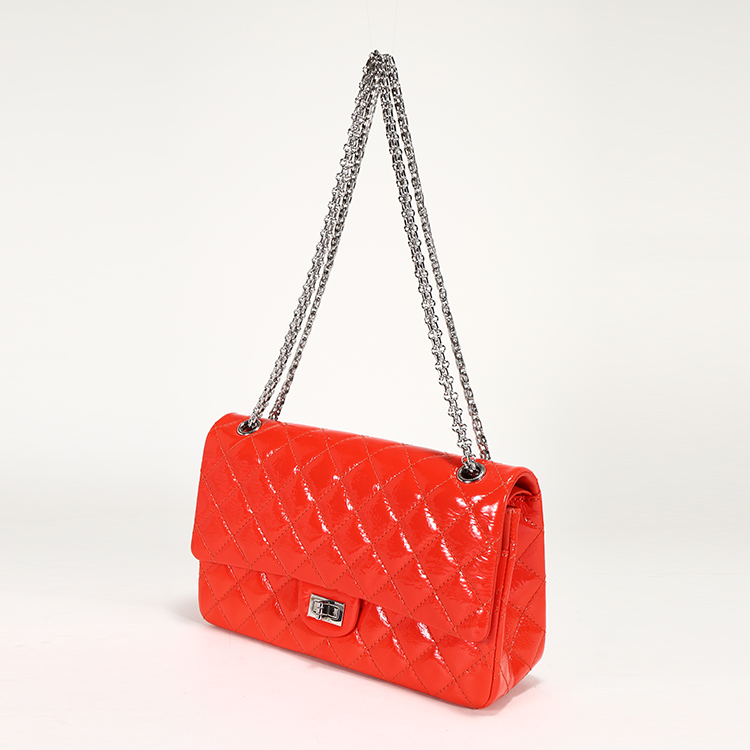 chanel(香奈儿) 红色皮质2.55单肩包