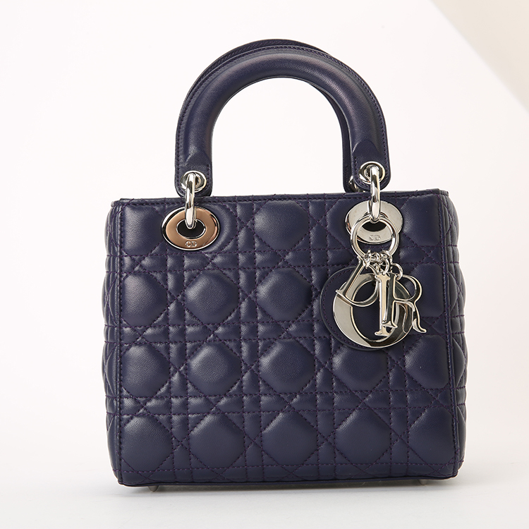 dior(迪奥) 经典款lady五格戴妃系列女士蓝紫色皮质两用包(徽章肩带)