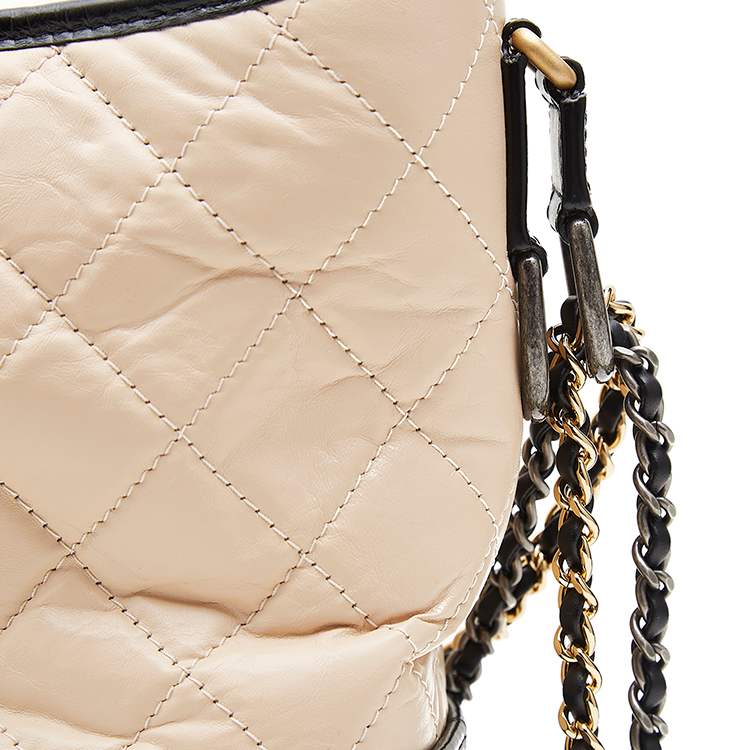 chanel(香奈儿) 经典款gabrielle系列女士黑/裸拼色皮质流浪单肩包