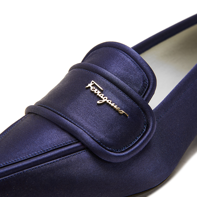 salvatore ferragamo/菲拉格慕 蓝色 女士品牌标饰缎面布艺乐福鞋