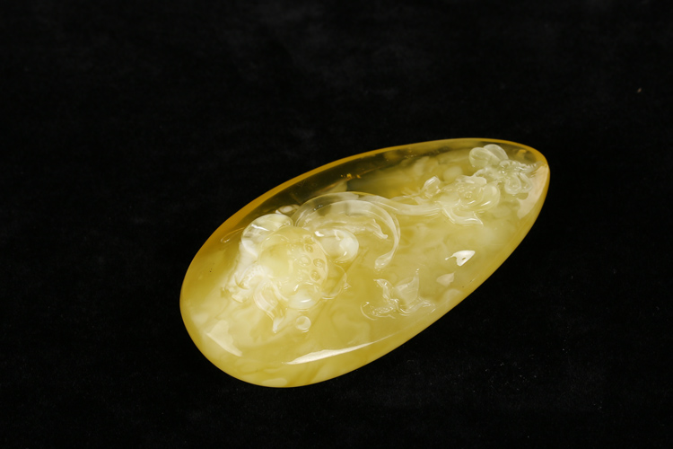 y/鼎艺 蜻蜓点水 天然琥珀蜜蜡吊坠 whhp1119-20