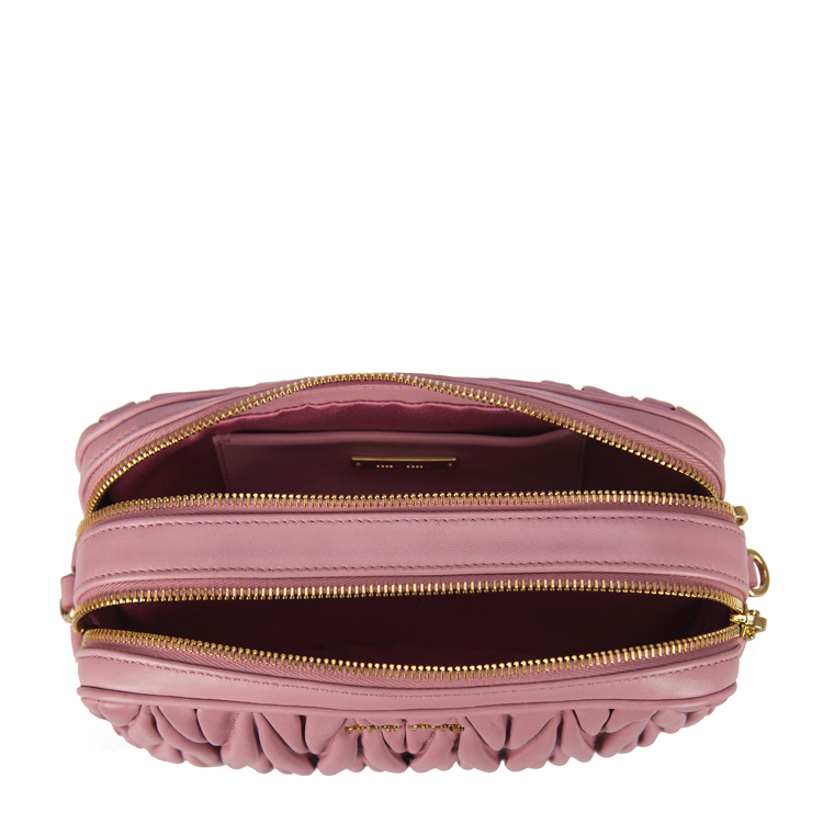 miumiu/缪缪女士粉色羊皮经典褶皱单肩斜挎包5bh539 n88 f0028