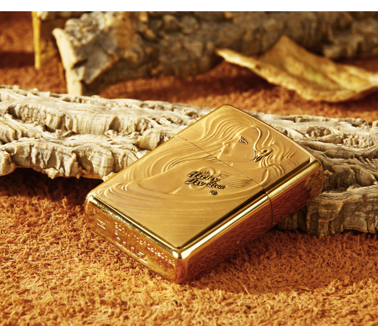 zippo打火机 95年巴雷特史密斯哈雷纹身女郎 纯铜徽章