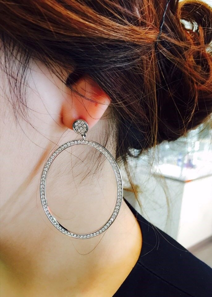 swarovski/施华洛世奇 vi oval 穿孔耳环 5017154