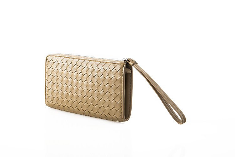 bottega veneta/葆蝶家 女士卡其色牛皮编织拉链式钱包244823v001n