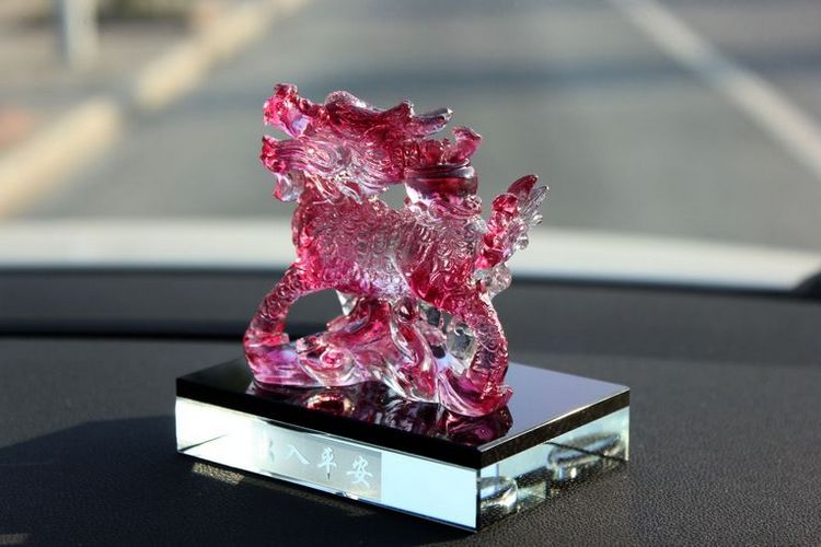 汉承 麒麟汽车摆件