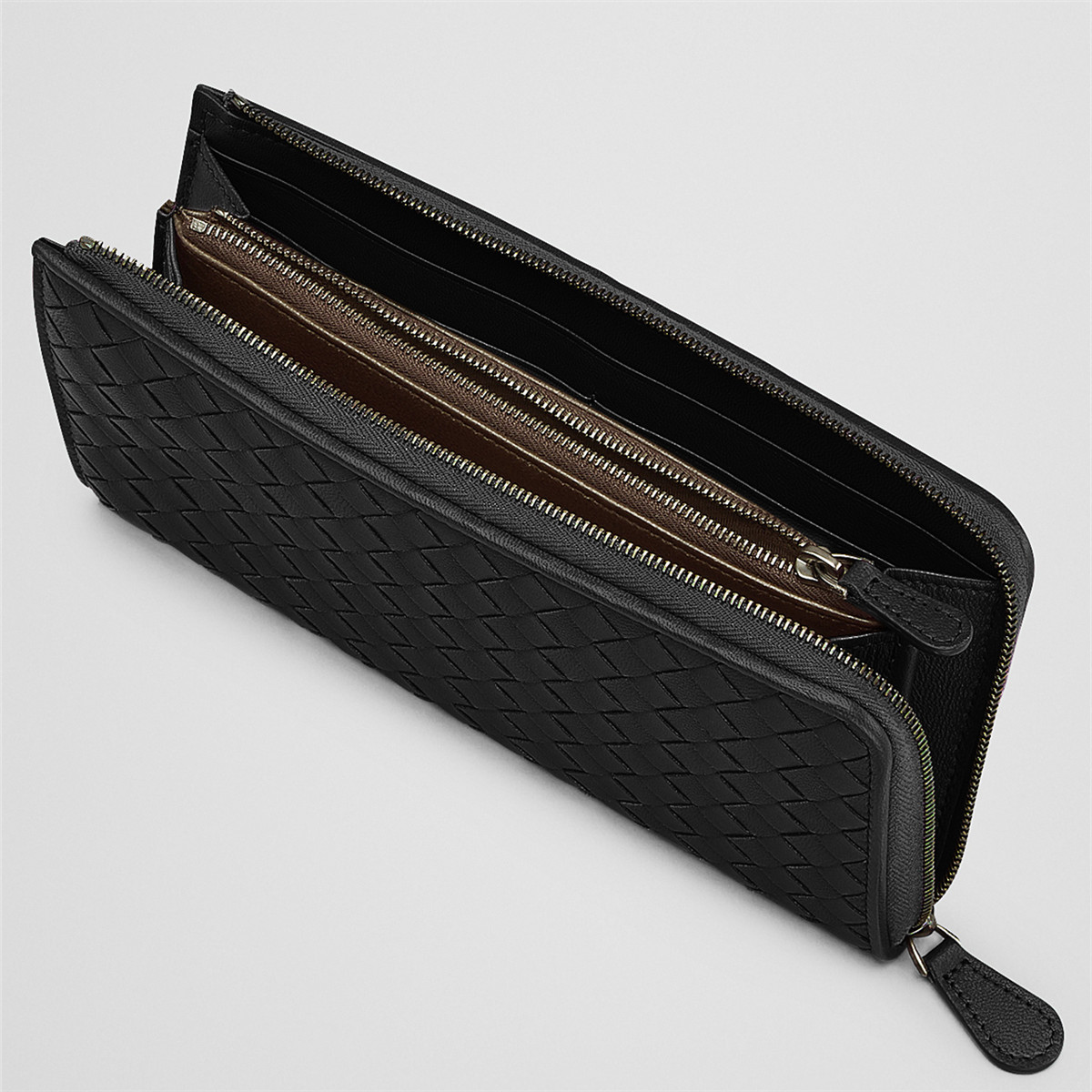 bottega veneta/葆蝶家黑色编织小羊皮拉链钱包