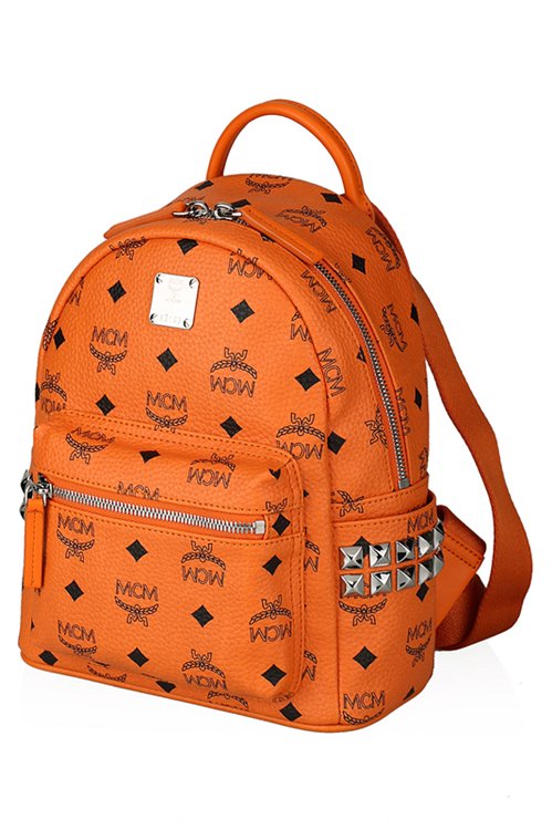 mcmmcm侧面pvc中性款式铆钉迷你双肩包