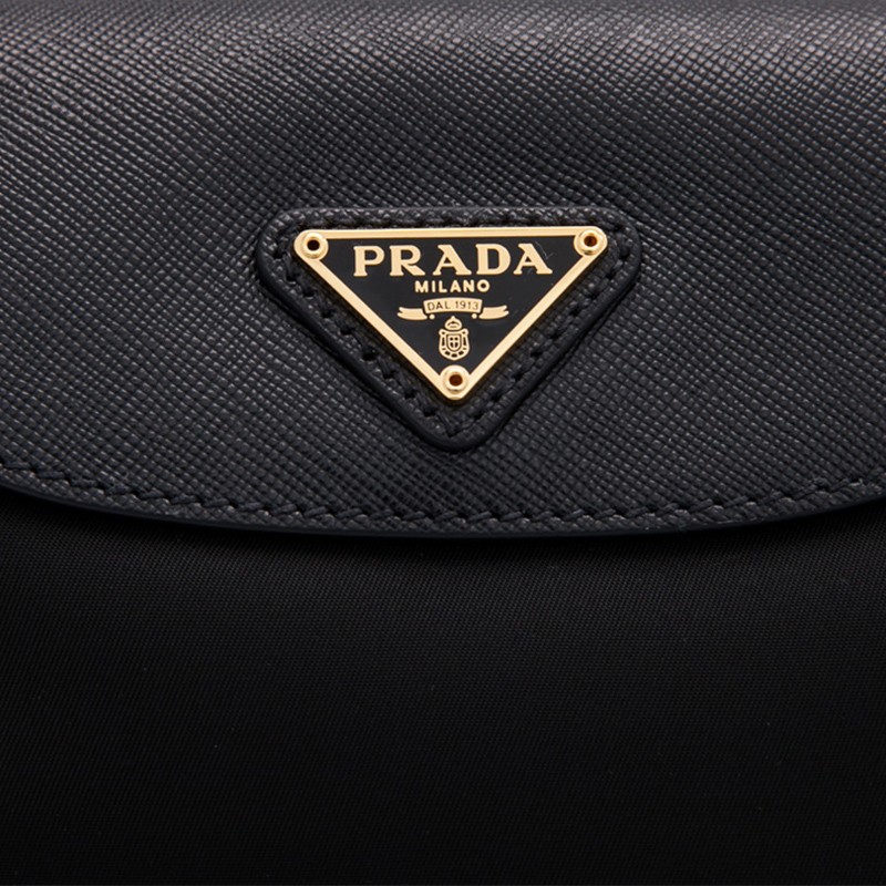 prada/普拉达黑色尼龙斜挎包