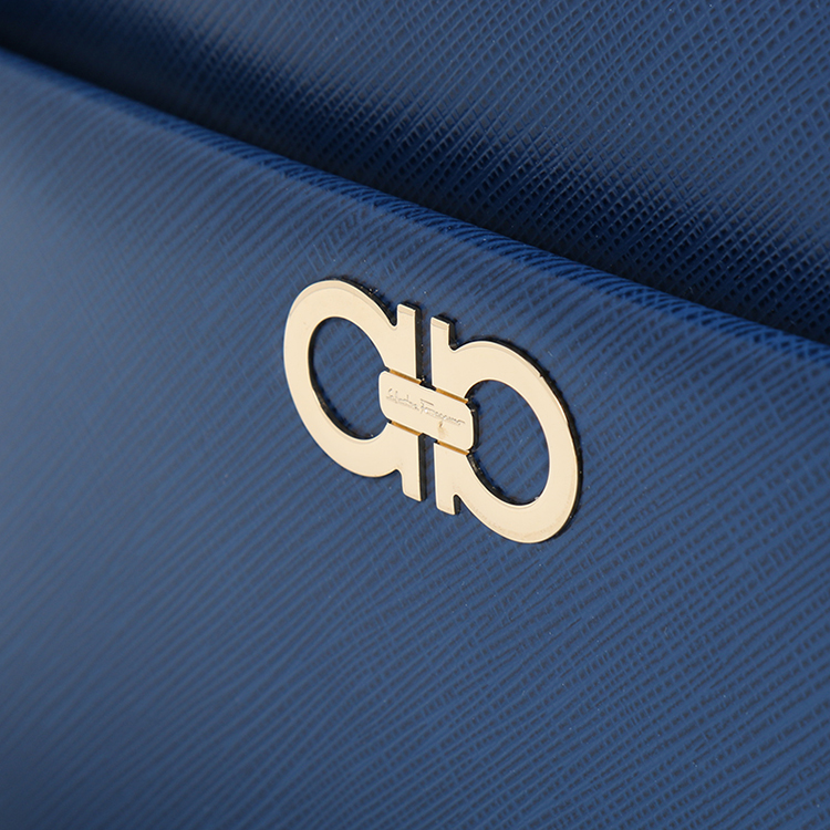 salvatore ferragamo/菲拉格慕 秋冬牛皮革皮质压纹经典logo标识百搭