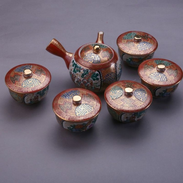 日本瓷器三个点的款图片