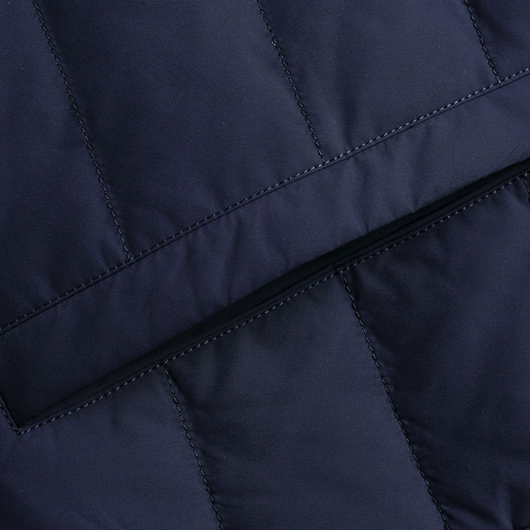 羽绒服什么面料防水防风不易皱 81f3f626820643bf8565772b9198ecb3.jpg