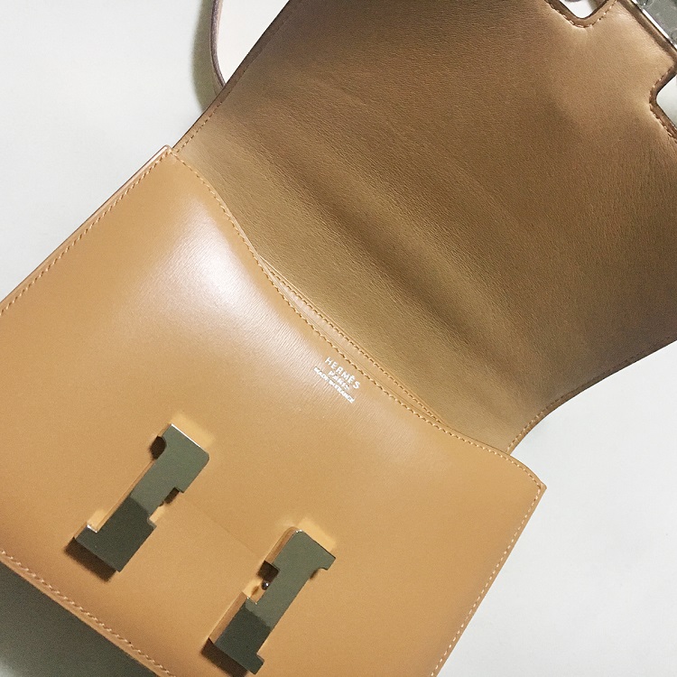 hermes/爱马仕 constance 34 fauve 女士牛皮浅棕色爱马仕康康h银扣单