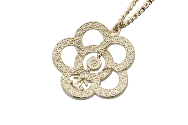 chanel/香奈儿 淡金色山茶花双c logo 黑白珍珠项链/吊坠