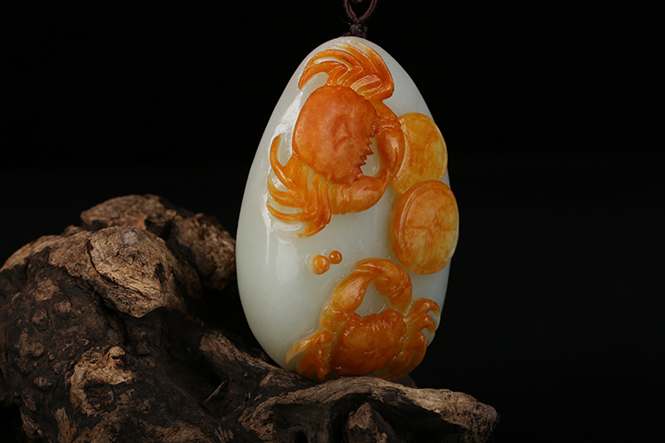y/鼎艺 天然和田玉吊坠 财运亨通 精雕螃蟹带皮色大把件挂件 ldht0416