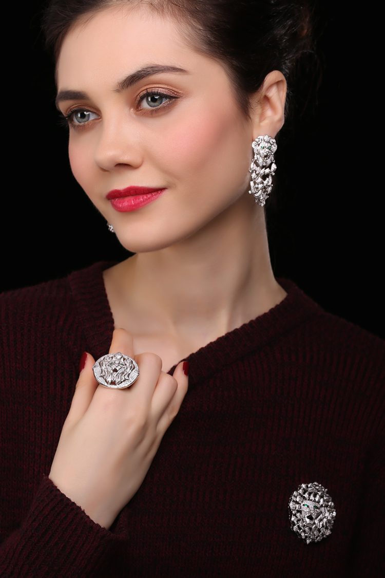 u/爱欧珠宝 天然珍珠项链 香港私家定制 奢华款 925银扣胸针 耳坠两件