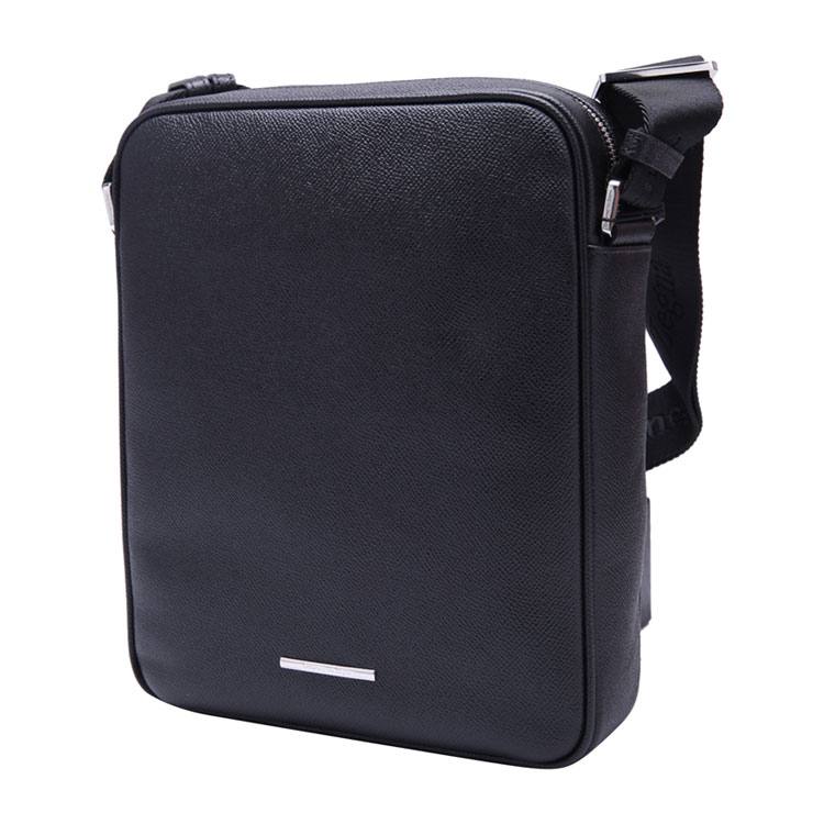 ermenegildo zegna/杰尼亚黑色纯色男士单肩斜挎包,cq005a alp ner