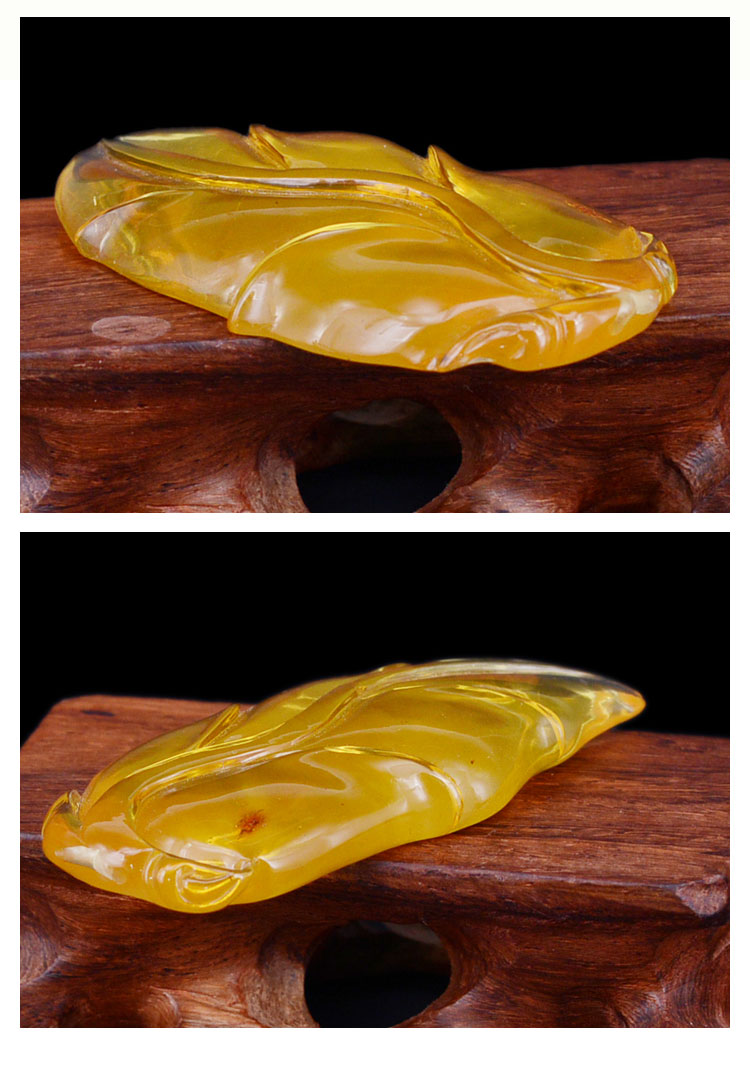 hechang/禾场 天然蜜蜡巧雕树叶吊坠 约12.58g